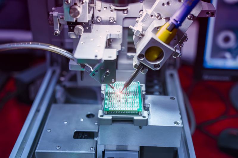 Challenges of Infrared Non-Contact Temperature Measurement in the Electronics Industry