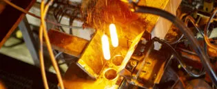 Infrared Camera Measures Glass Temperature and Position of Gobs